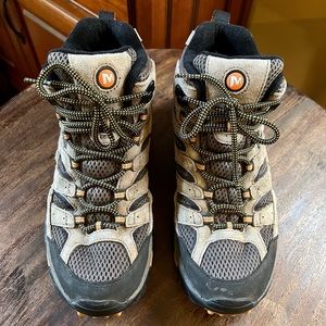 Merrell Moab 2 Mid Hiking Boot